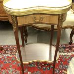 923 4742 LAMP TABLE